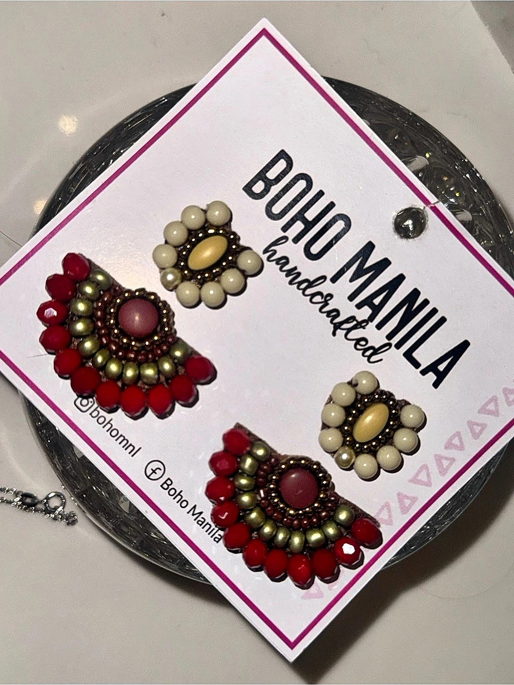 Handcrafted Bohom Manila Beaded stud earrings in Red & Cream NWT